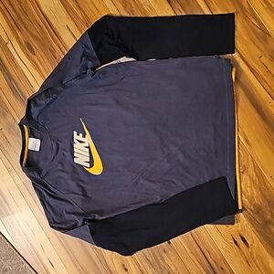 Nike long sleeve men's shirt